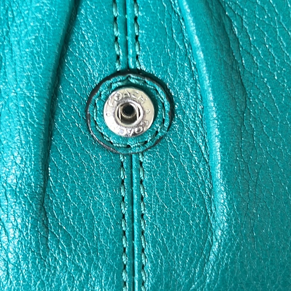 NWT Coach Jade green and Silver Hardware Leather Trifold Wallet - Picture 5 of 11